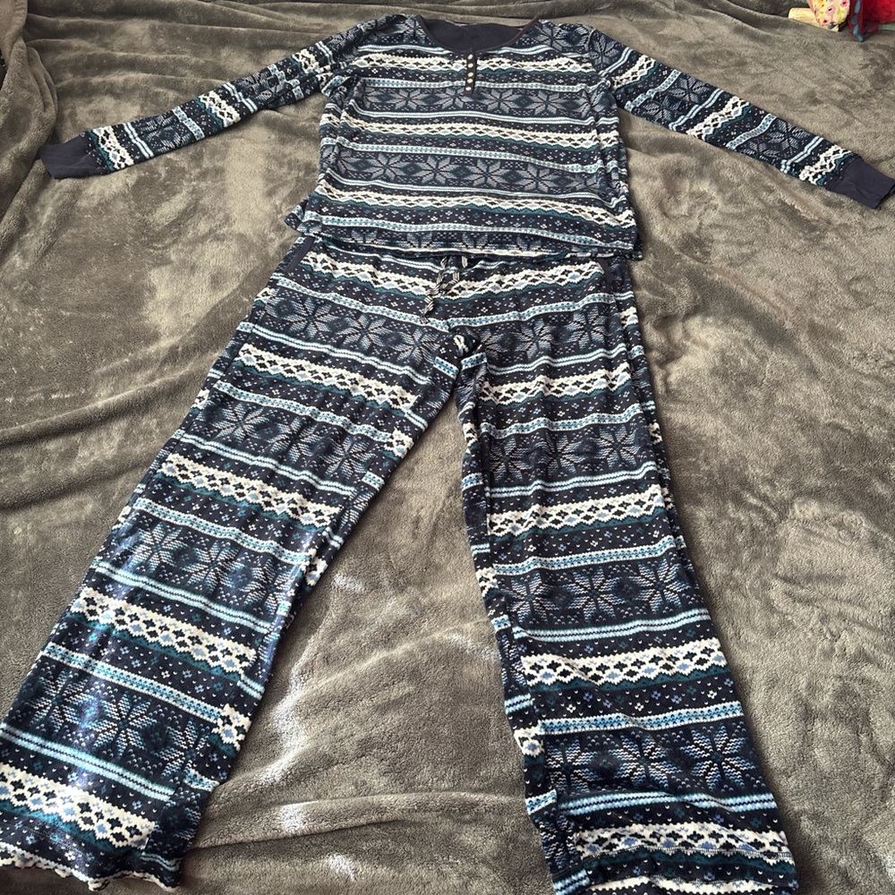 Nautica Blue and White Women's Pajama Set
